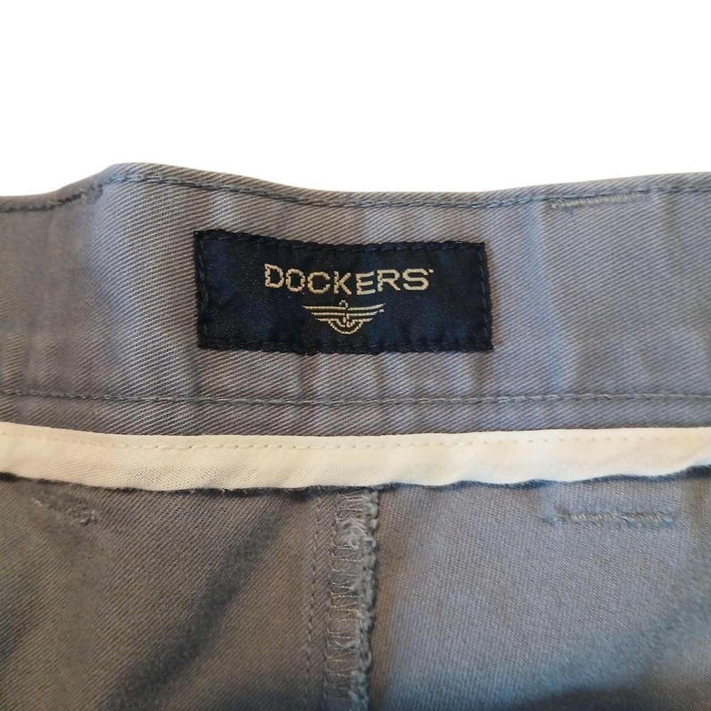 Dockers Wrangler Lot of 2 Pairs Men's Gray Khaki Shorts Sz W42 & 42 Cotton READ - Picture 4 of 16